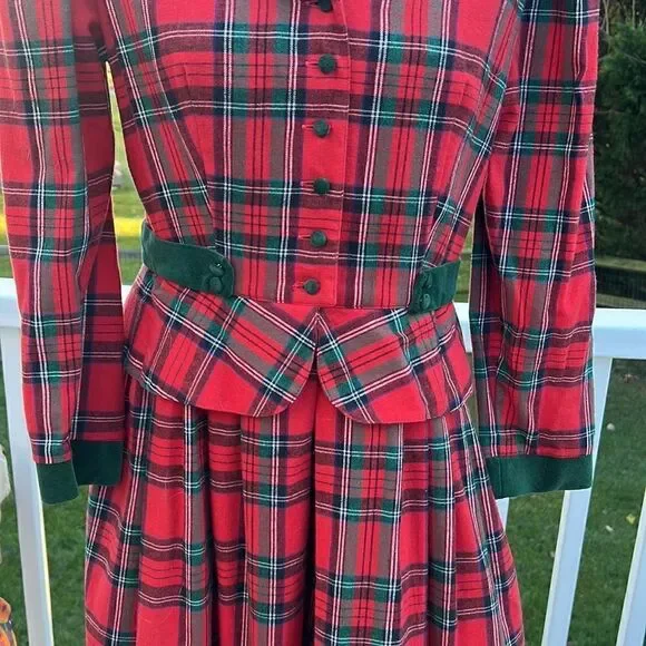 Petite Lanz Made USA Christmas Holiday flannel Vintage nightgown dress Womens 12